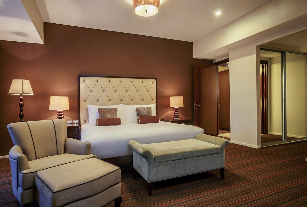 Joy Nostalg Hotel And Suites Manila Managed By The Ascott Limited Pasig City Екстер'єр фото